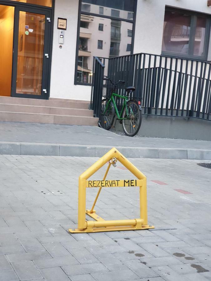 Mei Brasov Bagian luar foto